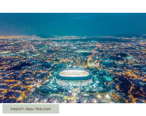 加拿大世界杯2026主办城市球场布局及比赛盛况全景解析